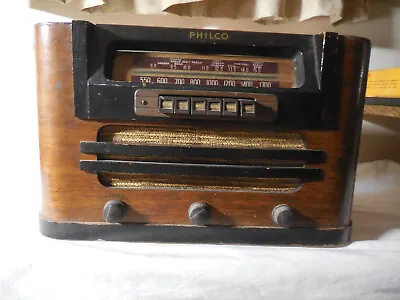 Philco 42-327 Tube Radio AM Shortwave Push Button Wood 1940s Vintage • $45.99