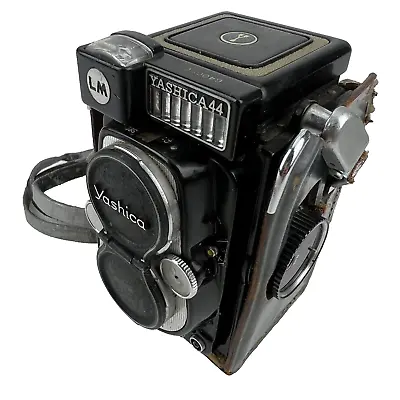 VNTG Yashica 44 Camera W. Case • $99.99