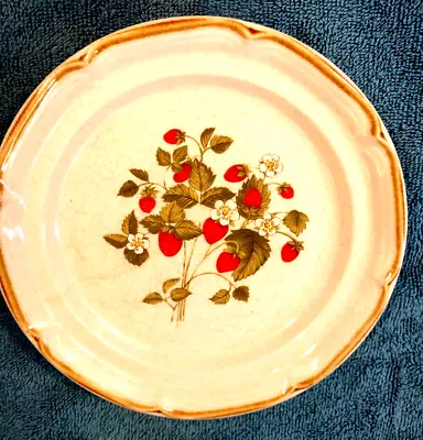  Vintage Sunmarc Stoneware Endura La Fraise Strawberries 7.5  Salad Plates • $9.99