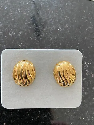 1980's Cabouchon Large Gold Metal Earrings For Pierced Ears. • £6