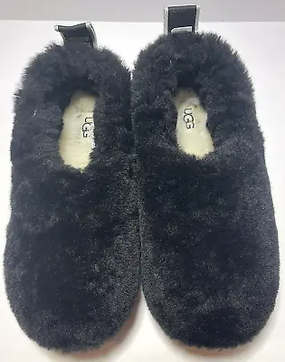 UGG Classic Cozy Bootie Slippers 1131950  Size 5 Black Sheepskin Fur • $54.99