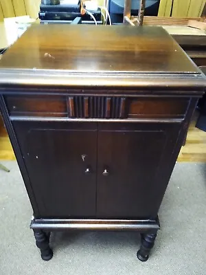 Antique RCA Victor Victrola Radio/Record Player Cabinet 46  High • $600