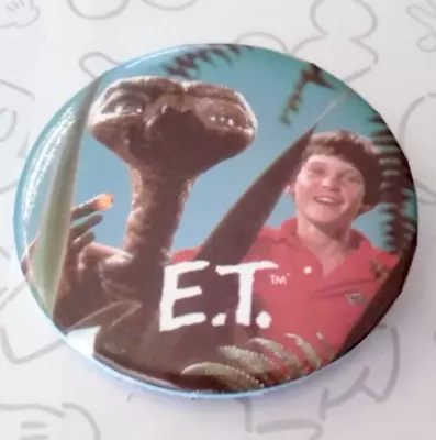 ET And Elliott 1982 Vintage Pin Button 2.25  Universal City Studios Star Power • $9.99