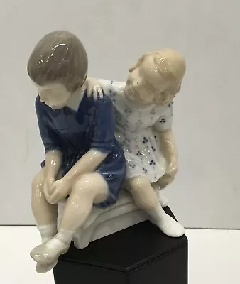 Vintage Bing Grondahl B&G  OFFENDED 1959-1960 Children On Bench #2261  5.25”H • $11.50