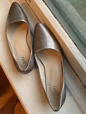 J Jill Metallic Flat Sz 7 Leather EXCELLENT CONDITION Silver Comfortable!! • $22.45