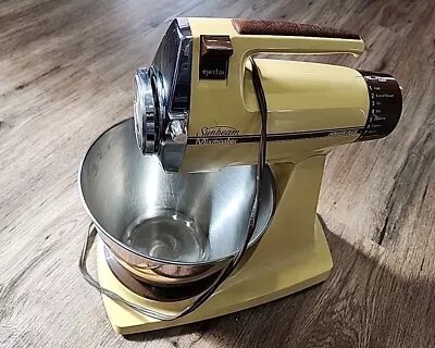 VTG Sunbeam Mixmaster Power Plus Stand Mixer 16 Speed 1 Bowl 4 Beaters • $35