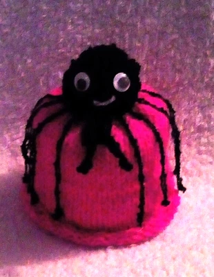 £3.99 • Buy Knitted Toilet Roll Cover / Spider /  Novelty Halloween Toilet Roll Cover  'UK'
