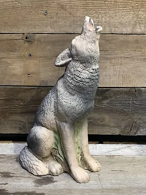 Howling Wolf Garden Statue Garden Décor • £57.32