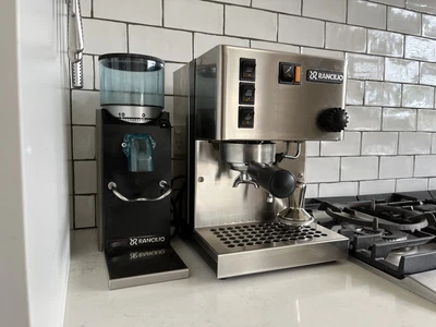 $500 • Buy Rancilio Silvia Coffee Machine V1 And Rancilio Rocky Grinder Used PRICE REDUCED