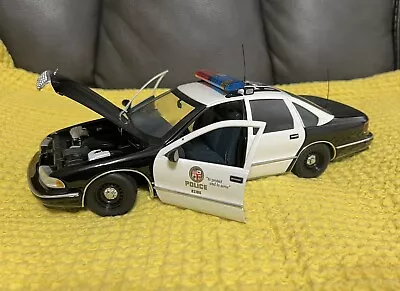 UT Models 1:18 1996 Chevy Caprice LAPD Los Angeles Police Cruiser Impala Rare • $94.99