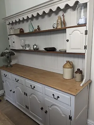 Large Solid Oak Dresser / Cabinet • £100