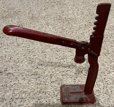 Vintage CLIMAX Adjustable Bottle Capper Bench Mount Beer Wine Ratchet Made USA • $25.99