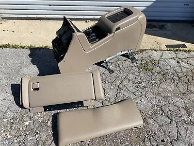 03 04 05 06 SILVERADO SIERRA TAHOE YUKON Center Floor Console Cup Holder Tan OEM • $719.79