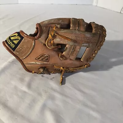 MIZUNO MZ 900 Kids Professional Model Baseball Glove Left Hand 9 1/2 In • $17