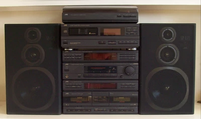£8 • Buy JVC Hifi System With CD Changer And Speakers