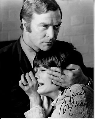 JANET SUZMAN Hand-signed BLACK WINDMILL 8x10 Uacc Rd Coa MICHAEL CAINE CLOSEUP • $23.99