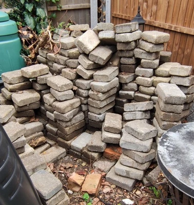 £8.99 • Buy 20 X Grey Concrete Paving /Patio Blocks.  Very Strong (have More At 45p Each)