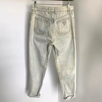 Vintage GUESS Light Wash Jeans Sz 32 Womens • $33