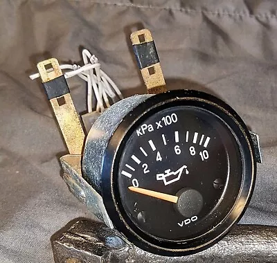 VDO OIL PRESSURE GAUGE 1000 KPa VDO INTERNATIONAL 350 040 017 OIL GAUGE 24V • $35