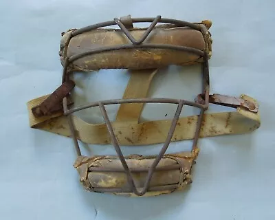 Vintage Wilson Baseball Catcher's Mask In VG Condition • $6