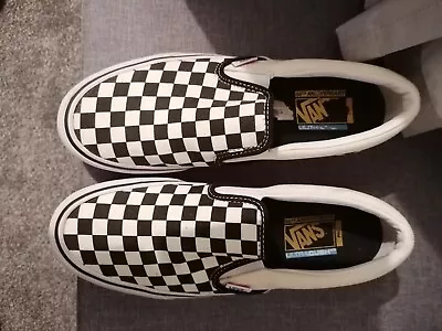 Vans Checkerboard Classic Slip On Size 8.5UK Black Mens Shoes Trainers Sneakers • £37