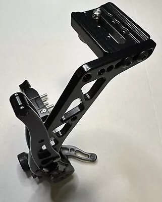 ProMediaGear BBX Boomerang Flash Bracket For DLSR Cameras Older Version • $149.99