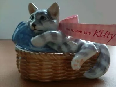 Royal Copenhagen Year Figurine Cat Ribbon Cat Out Of Print From Japan 2010 • £160.98