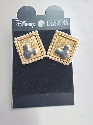 Disney Mickey Mouse Earrings • $2.99