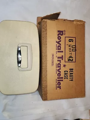 Vintage White Royal Traveller Luggage Case Hard Shell Carry On Original Box • $49.98