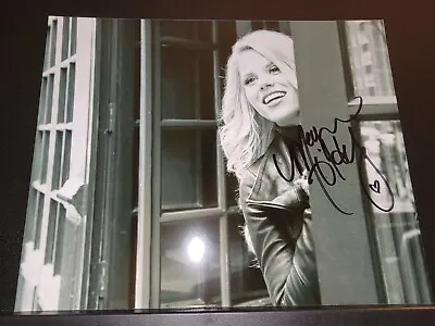 Signed Actress Megan Hilty 8x10 Photo • $33.99