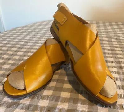 Ziera Women's Tosca Wide Fit Leather Sandals - Mustard- SIZE 39 W • $20