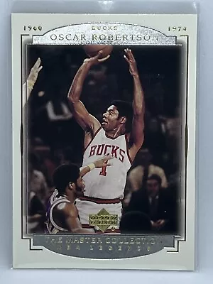 Oscar Robertson 2000 Upper Deck Legends Master Collection Bucks #059/200 • $45.90