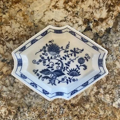 Vienna Woods Blue And White Fan Shaped Trinket Dish Small Chip As Shown  • $15