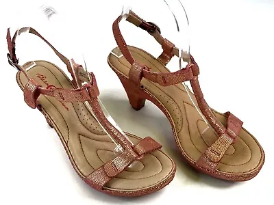 Born Crown Alcala II Pink Metallic Leather T-Strap Heel Sandals Women's Size 7 • $25.99