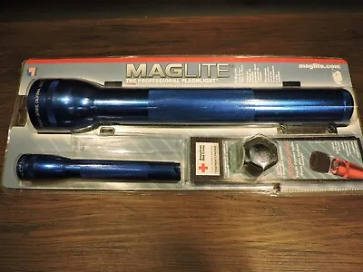 Mag-Lite 3D Cell LED Flashlight Blue  Set Sealed 2005 • $49.99
