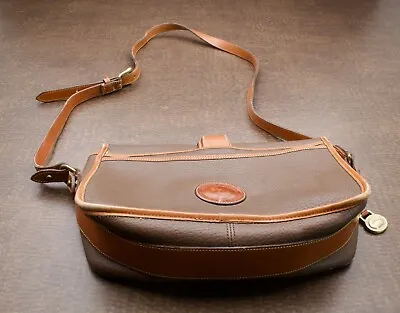 Vintage Dooney & Bourke Leather All Weather Leather Purse • $40