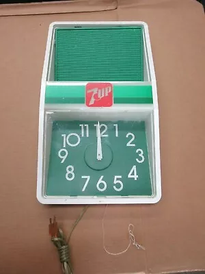 Vintage 7 Up Hanging Wall Menu Board Clock Sign Advertisement C9 • $151.20