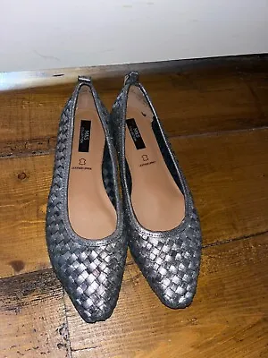 M&s Collection Size 6 Pewter Woven Leather Pumps Flat Shoes • £15