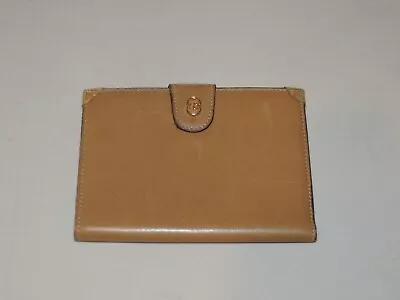 Gucci Light Tan Leather Passport Holder With Additional Pockets • $40