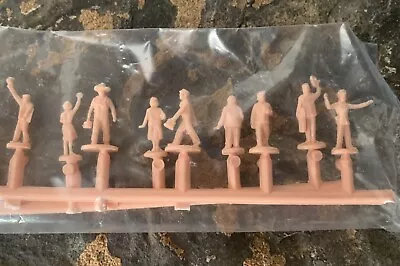 Model Train Pedestrian Plastic Figures. HO Scale. Vintage. New.  • $15