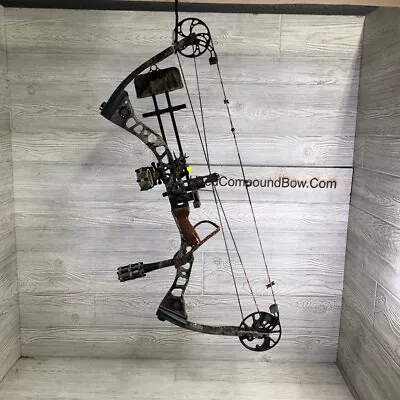Mathews Switchback 28 DL Right Handed 60-70# Bow Package 2 • $499.99