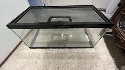$80 • Buy Bearded Dragon/ Snake/ Any Reptile Tank Enclosure (40 Gallons) Perfect Condition