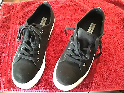 Steve Madden Women Emmi Platform Sneakers Size 10 Black • $23