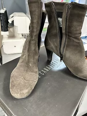 La Canadienne “maddy”  Weatherproof Gray/brown Suede Ankle Boots Size 8.5 • $30