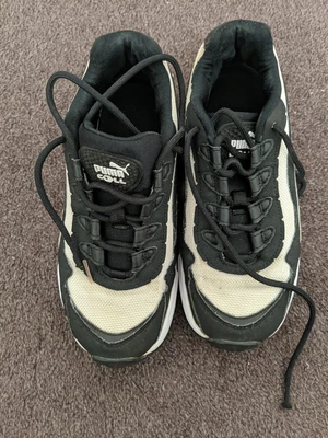 $12 • Buy Puma Women's Runners Shoes Size 36