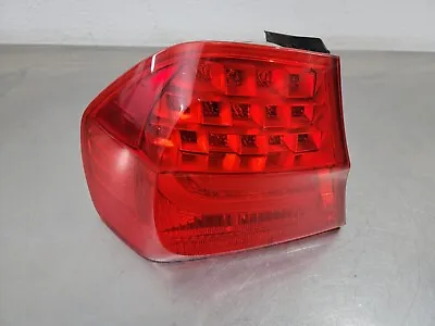 09-11 BMW E90 3 SERIES 328i 335i REAR LEFT DRIVER SIDE OUTER TAIL LIGHT LAMP OEM • $60.79