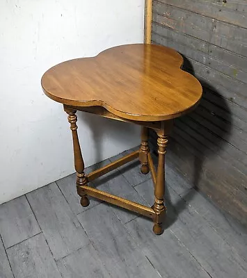 Vintage Ethan Allen Clover Leaf Maple Wood Side Table 18-8007 • $288