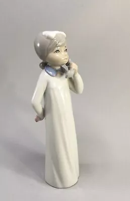 Cascades Porcelain Girl Figurine Holding A Phone And A Teddy Bear Made In Spain • $19.98