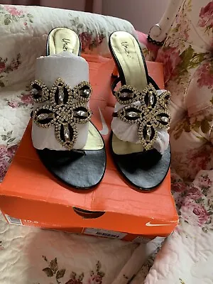 £45 • Buy Womens Jewel Shoes  Size 10.5 UK!!!!!! WORN 5 TIMES IN FAB CONDITION!!!!!!