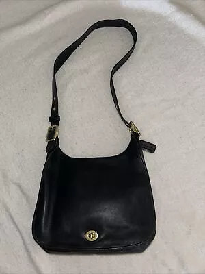 Vintage Coach Black Leather Saddle Crossbody Bag Purse 90's Flap 9718 • $149.99